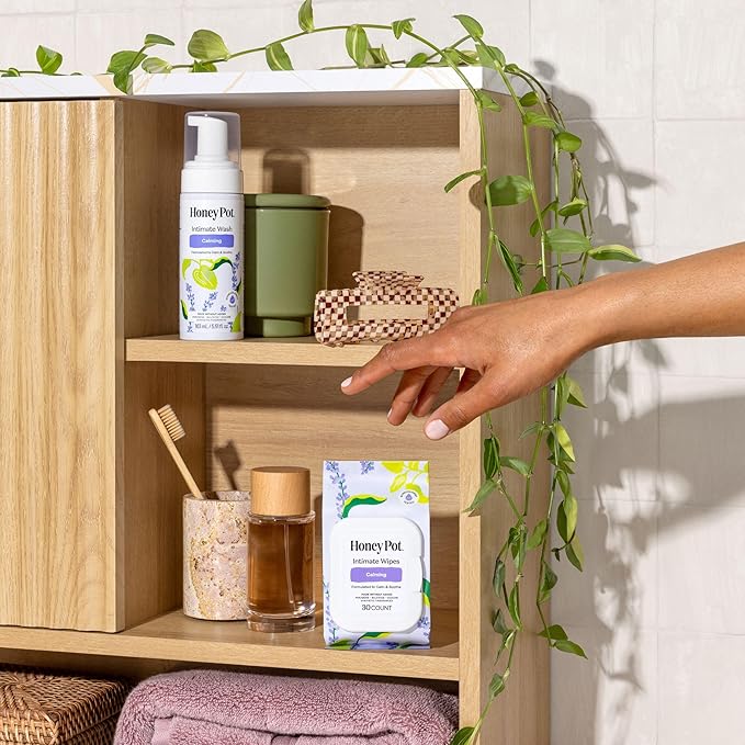 The Honey Pot Company - Feminine Wash - Calming - Herbal Infused w/Ashwagandha, Lavender, and Lemon Balm to Calm and Soothe - pH Balanced - Feminine Care for Sensitive Skin - 5.51 Fl Oz