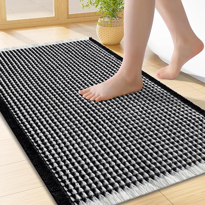Smiry Waffle Bath Mat 24x16, Extra Soft Absorbent Bathroom Rugs, Non Slip Machine Washable Quick Dry Bath Rugs for Bathroom Floor, Tub, Shower, Home Decor Accessories, Black & Cream