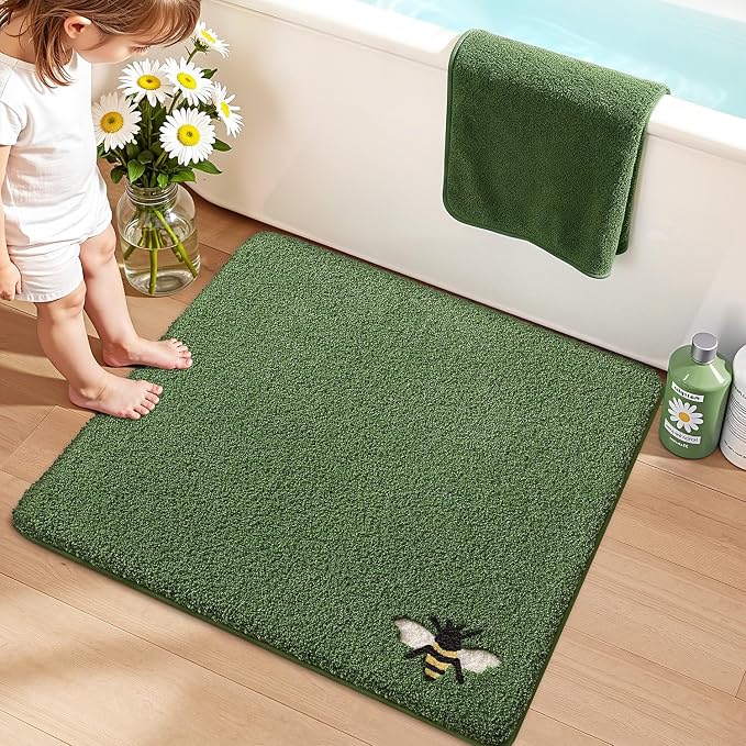 LUMI Green Bathroom Rugs, Cute Bee Mats, Absorbent Soft Square Bath Mat Non-Slip, Machine Washable Quick Dry Luxury Rug for Floor, Shower, Kids Room, Bathtub, Home Decor, 32"x32"