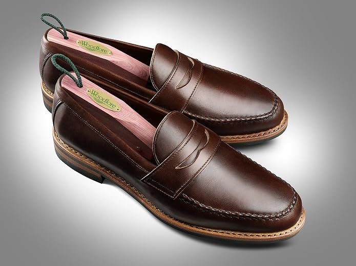 Allen Edmonds Woodlore Shoe Trees for Men 2-Pack Of Men's Adjustable Aromatic Red Cedar Shoe Trees MADE IN USA