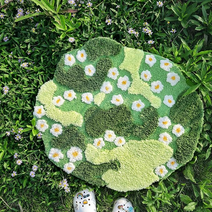 YIKUSH Moss Bath Mat Green Bathroom Rug with Small White Flowers Non Slip Door Mat for Bedroom and Kitchen Soft Washable Rug Floral Nature Bathtub Mat